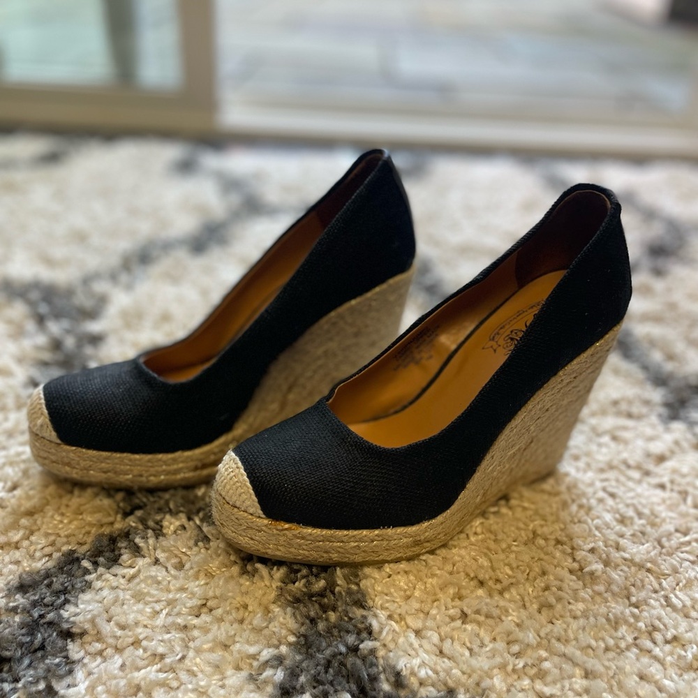 Nine West Black and Tan Wedge Espadrilles
